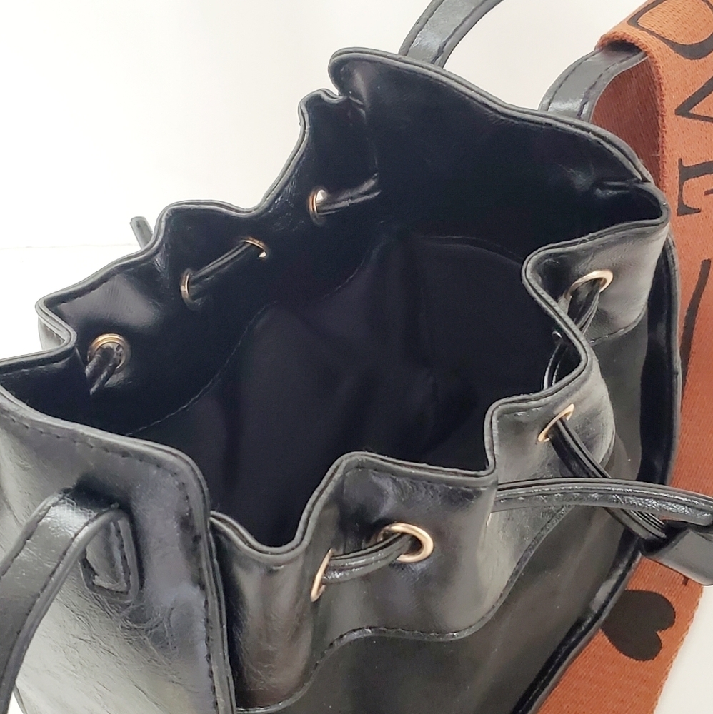 Women's Love Handle Leather and Suede Black Bucket Drawstring Bag - Picture 5 of 6